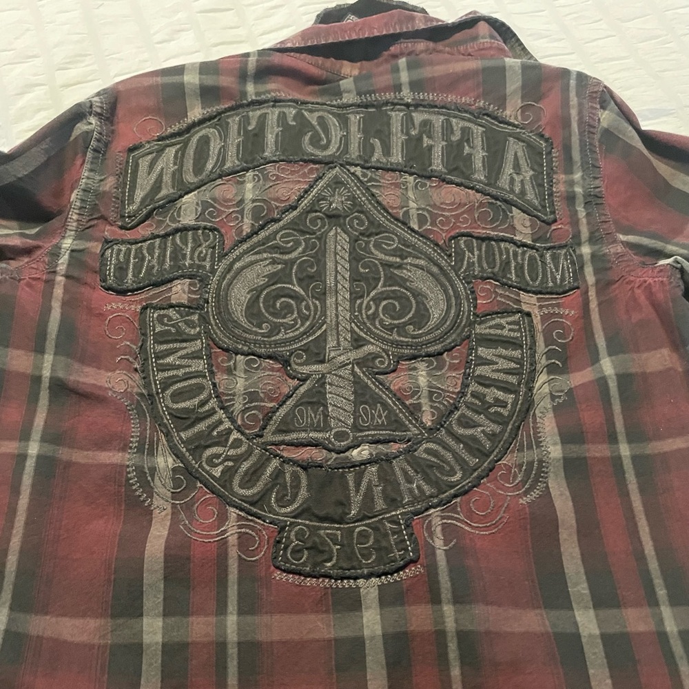 Affliction Mens size M